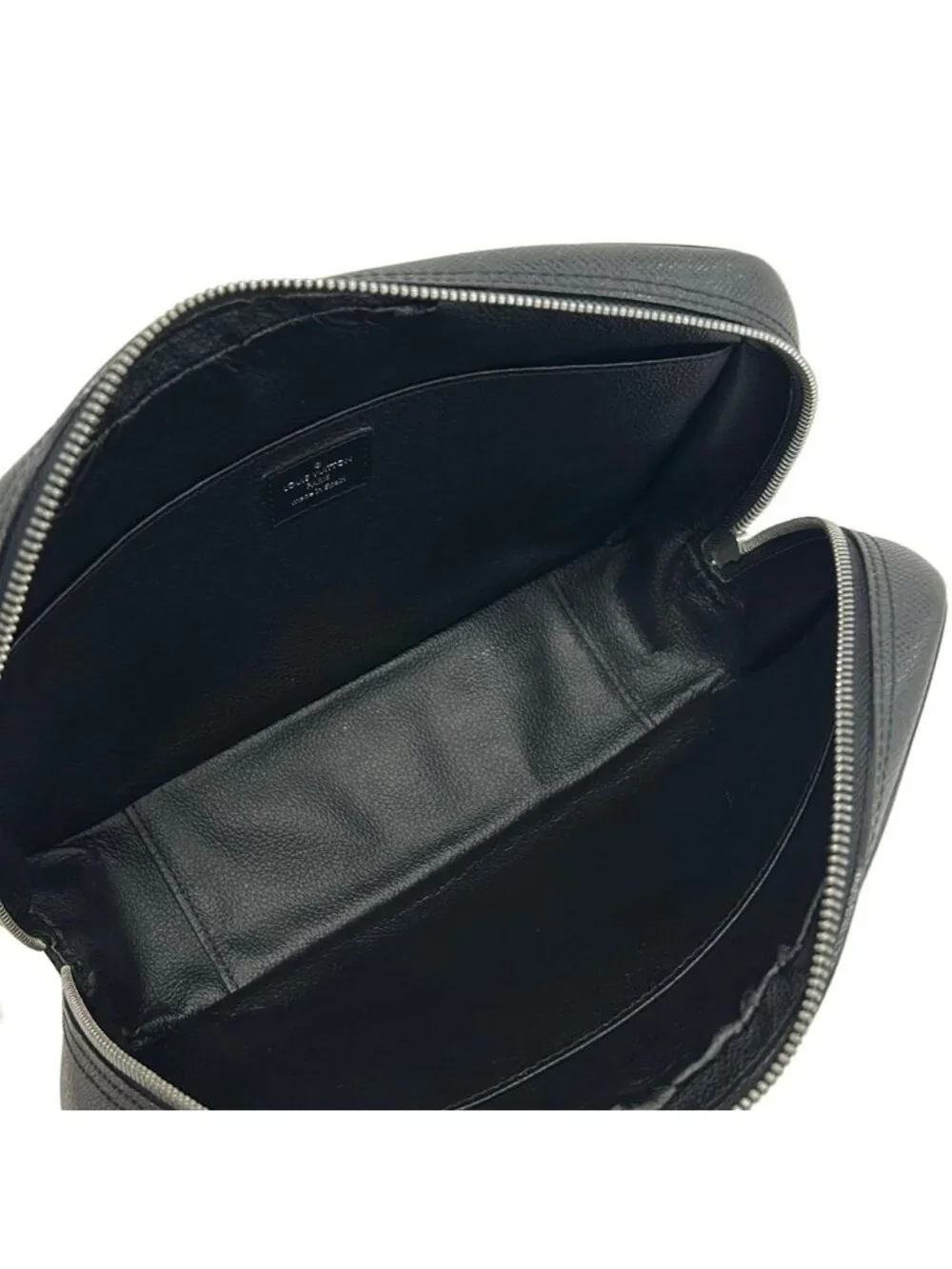 Louis Vuitton Pouch Taiga Trousse Toilet GM Ardoise Leather